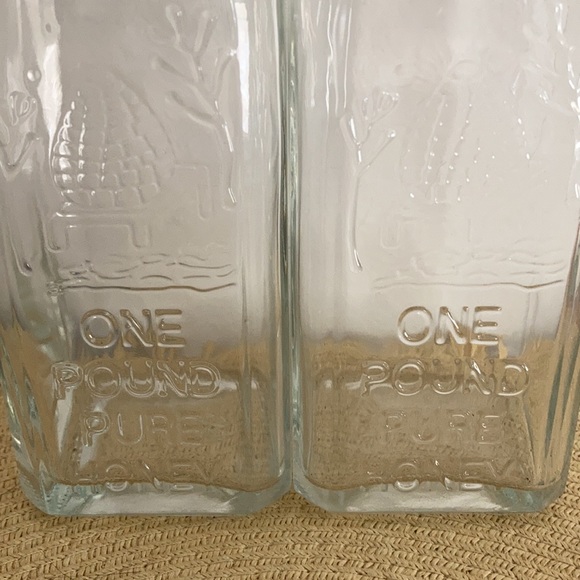 Square Honey Jars - Picture 4 of 11